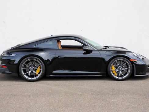 Used 2022 Porsche 911 GT3 RWD image 3
