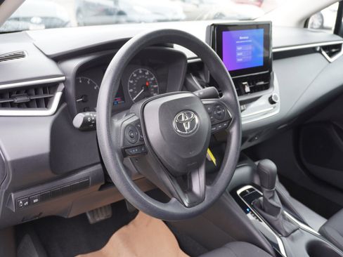 Used 2024 Toyota Corolla LE image 17