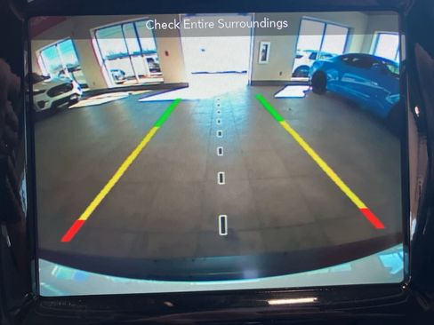 Used 2019 Jeep Cherokee Limited image 20