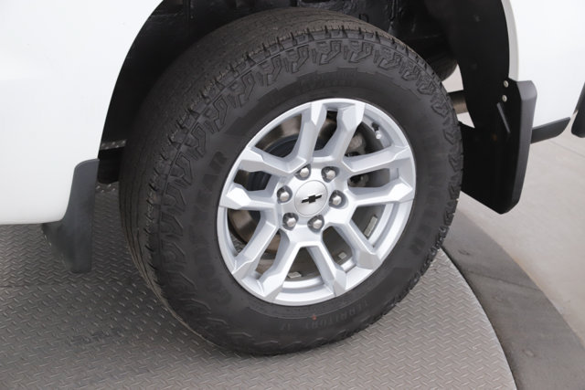 Used 2024 Chevrolet Silverado 1500 RST w/ Convenience Package II AWD/4WD image 19