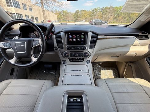 Used 2016 GMC Yukon XL Denali w/ Enhanced Security Package image 23