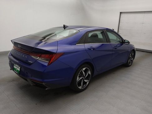 Used 2023 Hyundai Elantra Limited image 10