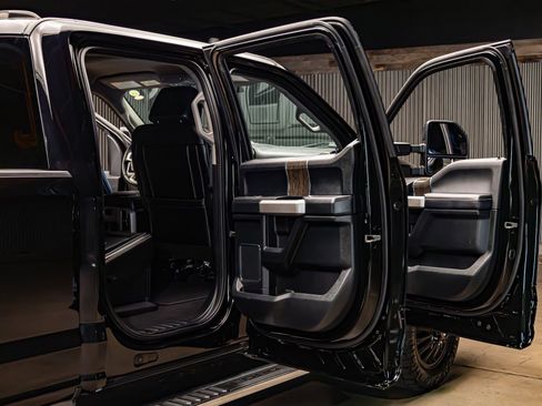 Used 2021 Ford F350 Lariat w/ Lariat Ultimate Package image 28