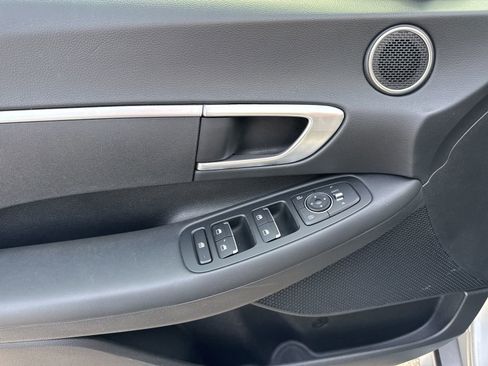 Used 2021 Hyundai Sonata SE image 15