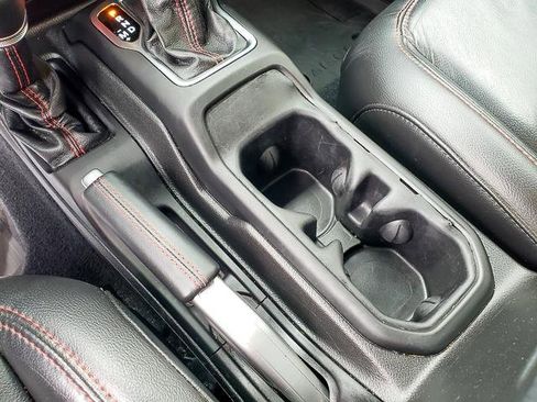 Used 2019 Jeep Wrangler Unlimited Rubicon image 12