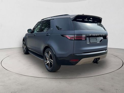 New 2026 Land Rover Discovery Limited Edition image 3