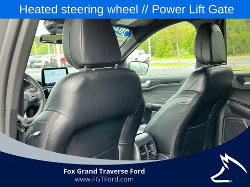 Certified 2025 Ford Escape ST-Line Select AWD/4WD image 29