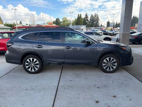 Used 2023 Subaru Outback Limited XT AWD/4WD image 3