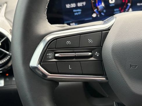 Used 2025 Chevrolet Equinox LT FWD image 20
