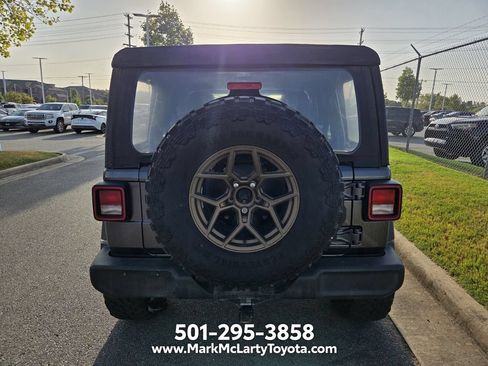 Used 2018 Jeep Wrangler Unlimited Sport AWD/4WD image 5