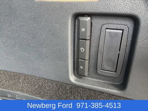 Used 2025 Lincoln Aviator Reserve w/ Equipment Group 201A AWD/4WD image 34