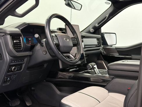 Used 2023 Ford F150 Lightning Platinum image 16