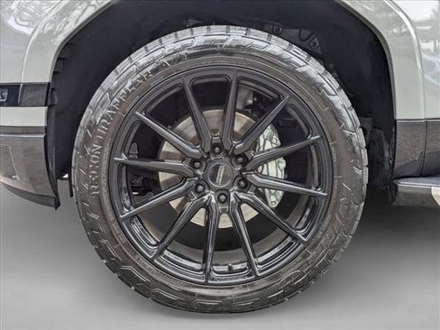 Certified 2025 Lexus GX 550 w/ Cold Area Package image 23