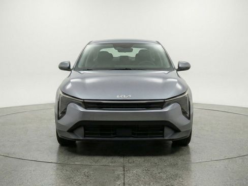 Used 2025 Kia K4 FWD image 2