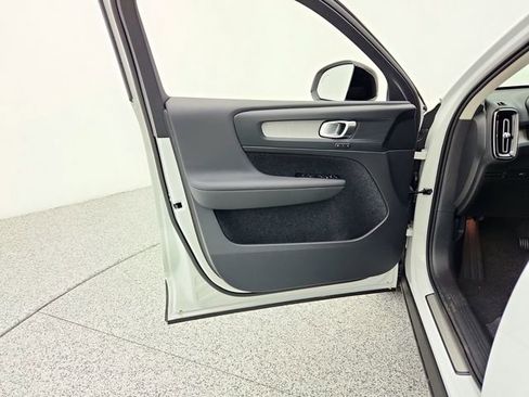 New 2026 Volvo XC40 B5 Plus w/ Protection Package Premier image 22