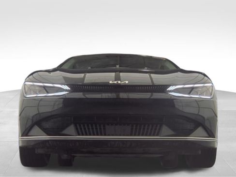 Used 2024 Kia EV6 Light image 2