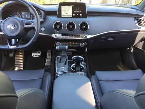 Used 2021 Kia Stinger GT-Line w/ Sun & Sound Package image 17