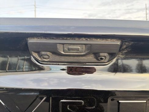 Used 2025 Chevrolet Silverado 1500 LT AWD/4WD image 14