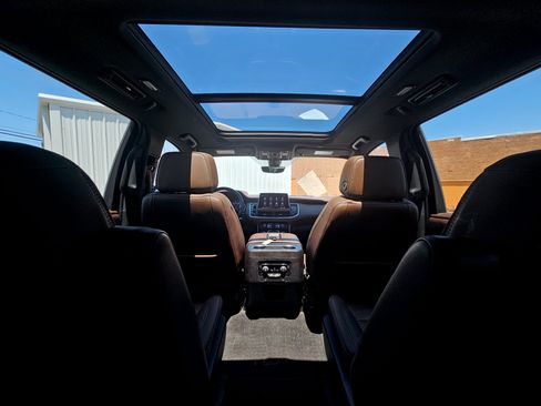 Used 2021 Chevrolet Tahoe High Country w/ Premium Package AWD/4WD image 30