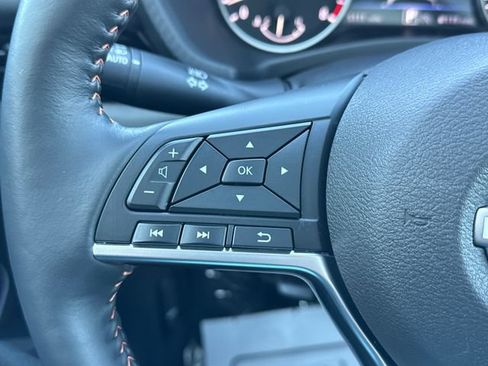 Used 2025 Nissan Sentra SR w/ SR Premium Package FWD image 34