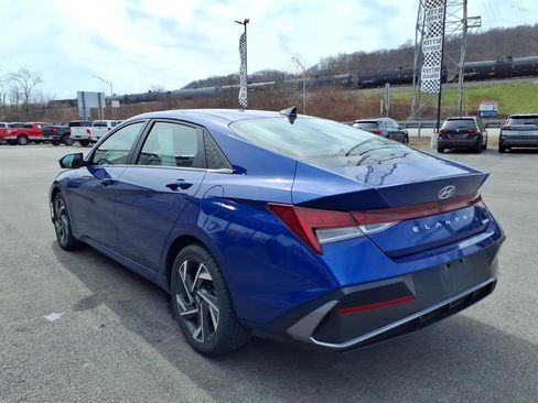 Used 2024 Hyundai Elantra Limited FWD image 3