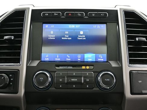 Used 2020 Ford F250 Lariat w/ Tremor Off-Road Package AWD/4WD image 35