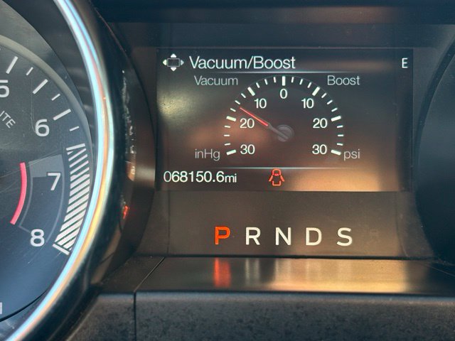 Used 2022 Ford Mustang Premium RWD image 4