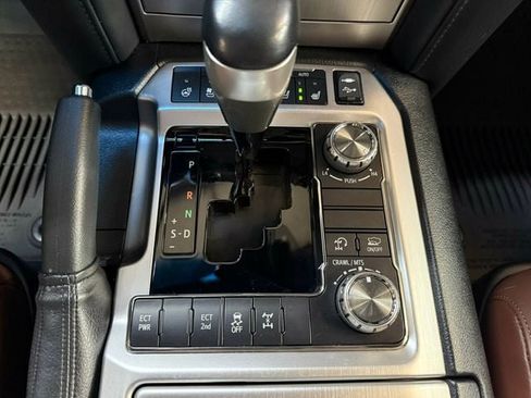 Used 2019 Toyota Land Cruiser AWD/4WD image 12