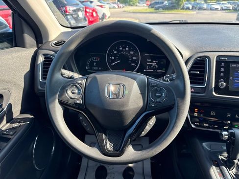 Used 2021 Honda HR-V EX image 14