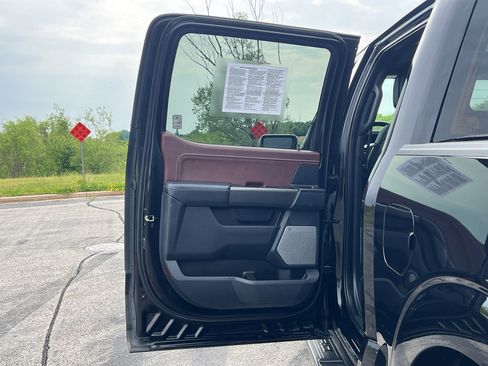 Used 2023 Ford F150 Lariat AWD/4WD image 34