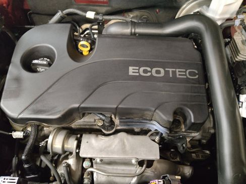 Used 2018 Chevrolet Equinox LT image 30