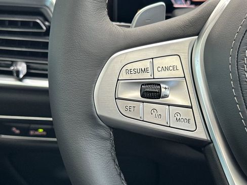 New 2026 BMW X7 xDrive40i w/ Premium Package image 28