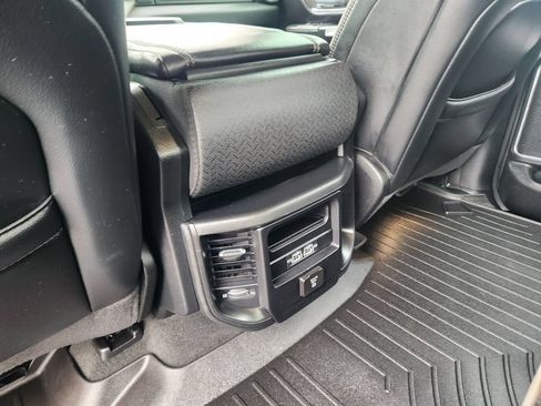 Used 2021 RAM 1500 Laramie AWD/4WD image 30
