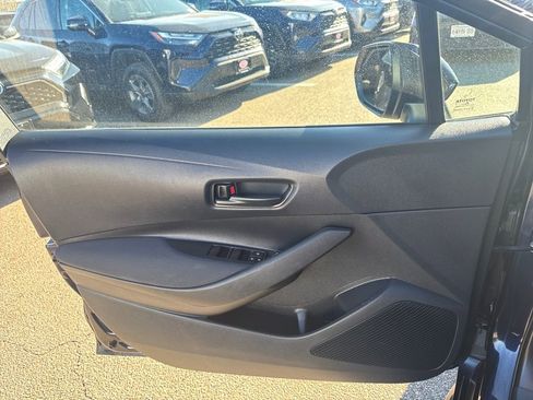 Used 2022 Toyota Corolla LE image 33