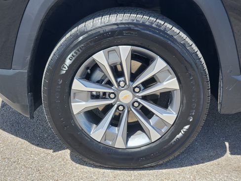 Used 2026 Chevrolet Equinox LT FWD image 10