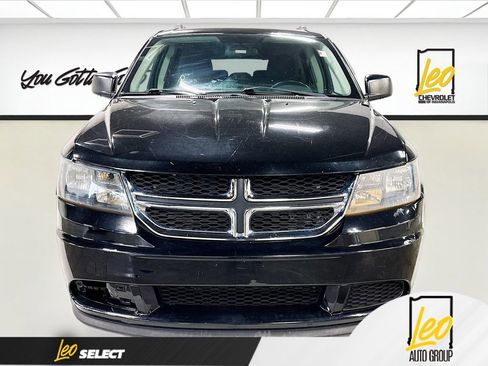 Used 2018 Dodge Journey SE w/ Popular Equipment Group image 2