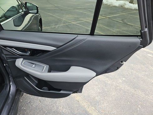 Used 2022 Subaru Outback Limited image 17