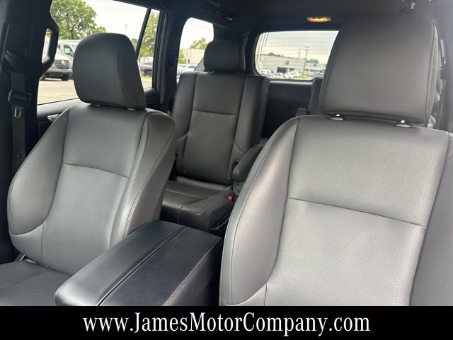 Used 2021 Lexus GX 460 Premium w/ Accessory Package AWD/4WD image 10