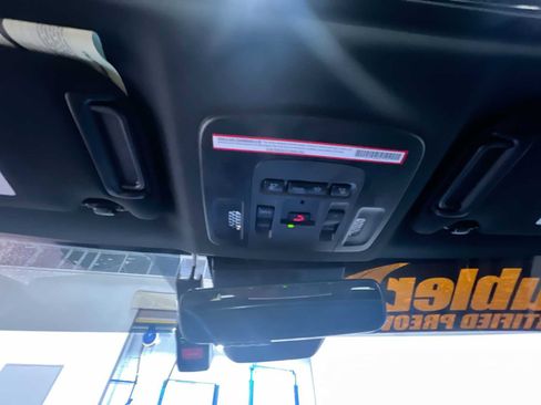 Used 2025 Toyota Camry SE w/ Convenience Package FWD image 22