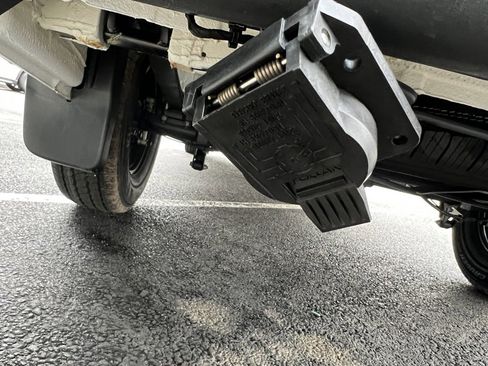 Used 2024 Mercedes-Benz Sprinter 144 Cargo image 19