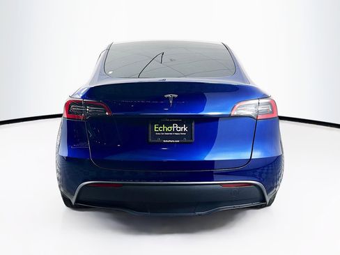Used 2024 Tesla Model Y Long Range AWD/4WD image 7