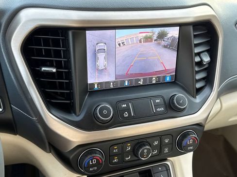 Used 2023 GMC Acadia Denali w/ Denali Ultimate Package FWD image 27