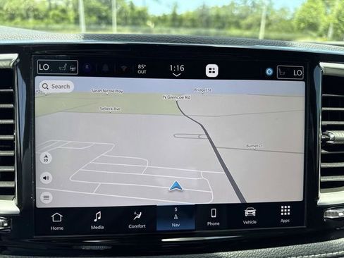 New 2027 Chrysler Pacifica Limited FWD image 32