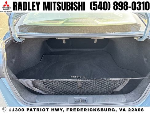 Used 2025 Nissan Sentra SR w/ SR Premium Package FWD image 14