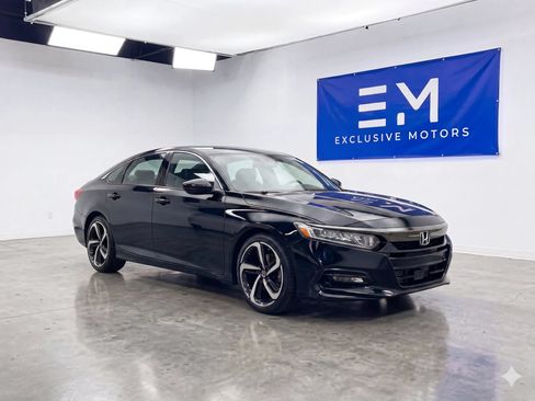Used 2019 Honda Accord Sport image 1
