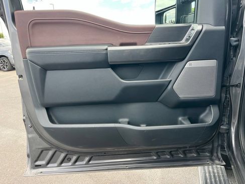 Used 2022 Ford F150 Lariat w/ Equipment Group 502A High AWD/4WD image 8