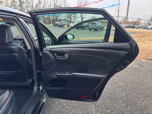 Used 2018 Toyota Avalon XLE image 15