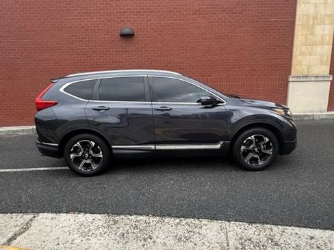 Used 2017 Honda CR-V Touring image 2