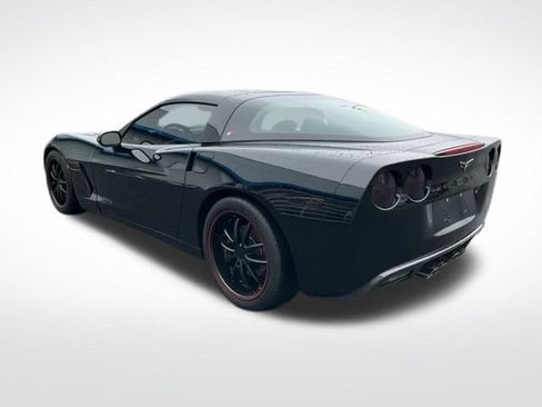 Used 2007 Chevrolet Corvette Coupe w/ Preferred Equipment Group RWD image 5