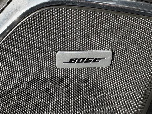 Used 2018 Cadillac Escalade 4WD image 25